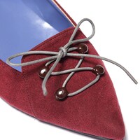 工藤新一モデルのシューズ。