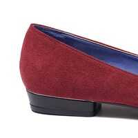 工藤新一モデルのシューズ。