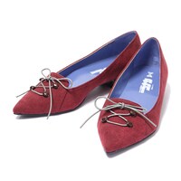 工藤新一モデルのシューズ。