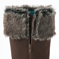 アーチャーモデルのシューズ。