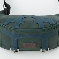 アーチャーモデルのバッグ。