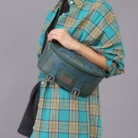 アーチャーモデルのバッグ使用例。