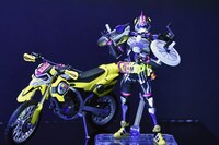 「S.H.Figuarts 仮面ライダーレーザーターボ プロトスポーツバイクゲーマー レベル0」