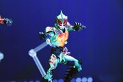 「S.H.Figuarts 仮面ライダーアマゾンズ 最後の審判セット」