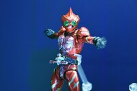 「S.H.Figuarts 仮面ライダーアマゾンズ 最後の審判セット」