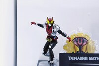 「S.H.Figuarts 仮面ライダーキバ キバフォーム」