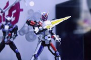 「S.H.Figuarts 仮面ライダージオウ ビルドアーマー」
