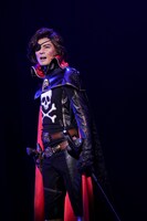 「銀河鉄道999 40周年記念作品 舞台『銀河鉄道999』～GALAXY OPERA～」の舞台写真。 撮影：源賀津己 (c)松本零士・東映アニメーション (c)舞台「銀河鉄道999」実行委員会2018