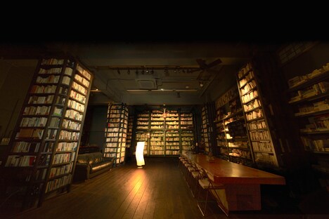 ブックサロンスペース「本楼」の様子。