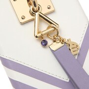 逢坂壮五モデルのスマートフォンケース。