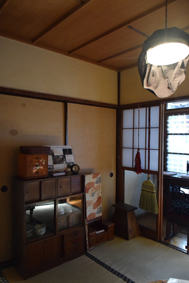 茶の間の再現展示。(c)昭和のくらし博物館