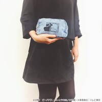 「少女革命ウテナ リバティプリント デニムファスナーポーチ」の使用例。