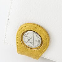 インデックスモデルの長財布。