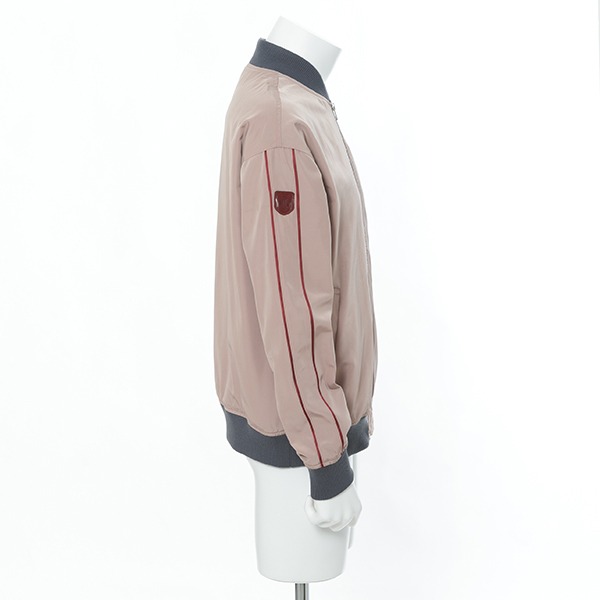 御坂美琴モデルのMA-1。