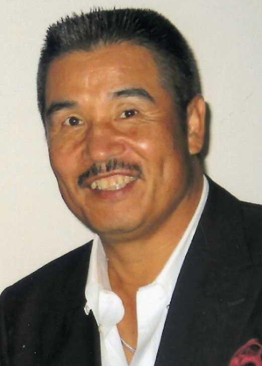 梁剣峰役の宝亀克寿。