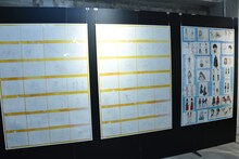 アニメの原画、キャラクター設定画の展示。