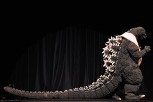 宮野真守に「本当に暴れん坊ですね！」と言われたゴジラ。