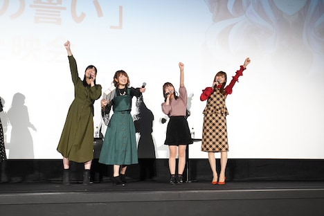 クイズ「BNWの誓い」より。勝利は渡部恵子と上田瞳によるNチーム、渡部優衣と和氣あず未によるWチームが収めた。