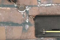 「本革パスケース」