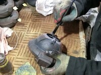 「南部鉄器 鉄瓶ZAKU」の制作工程。