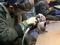 「南部鉄器 鉄瓶ZAKU」の制作工程。