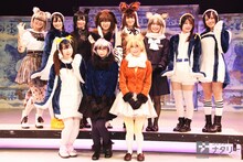 前列左から佐々木未来、鈴木絢音、佐々木琴子。後列左から山下まみ、田村響華、稲村梓、仁藤萌乃、野本ほたる、加藤里保菜、根本流風、築田行子。