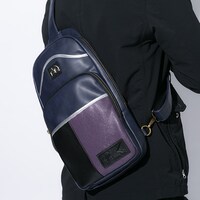 ルーラーモデルのバッグ。