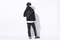 黒のアサシンモデルの着用例。