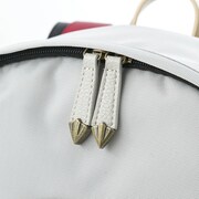 赤のセイバーモデルのバッグ。