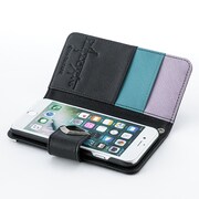 黒のアサシンモデルのスマートフォンケース。