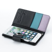 黒のアサシンモデルのスマートフォンケース。