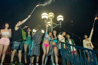 映画「チワワちゃん」の場面カット。