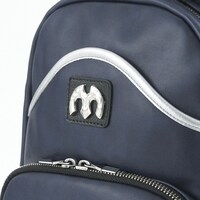 ルーラーモデルのバッグ。