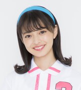 上國料萌衣扮する早川みどり。