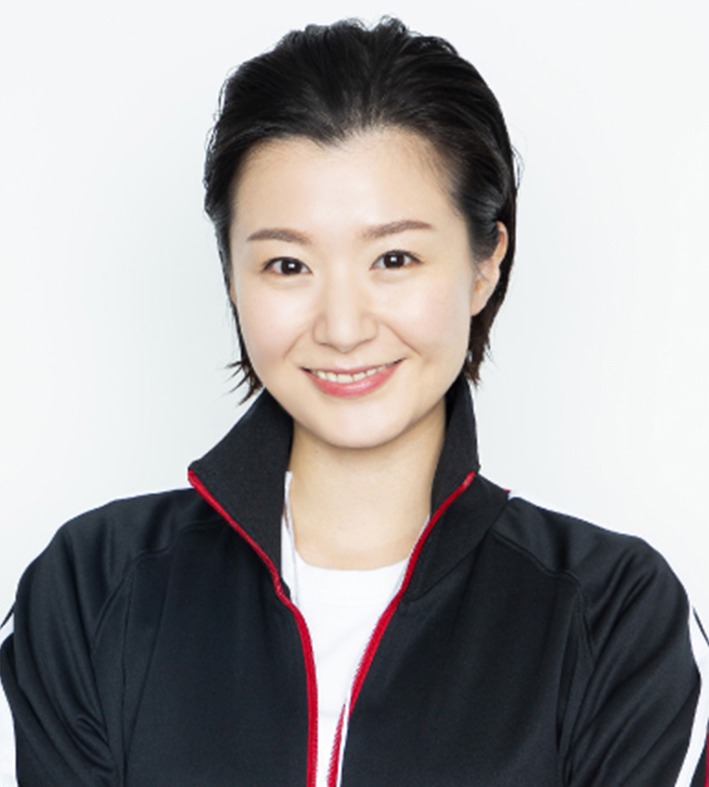 麻尋えりか扮する清水晴子。