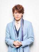 真島太一役の宮野真守。