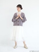 セイバーモデルのシフォンスカートの着用例。