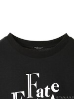 遠坂リンモデルのプルオーバー。