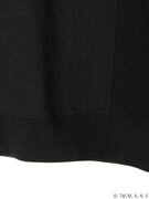 遠坂リンモデルのプルオーバー。