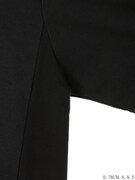 遠坂リンモデルのプルオーバー。