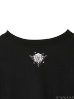 遠坂リンモデルのプルオーバー。