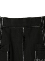 遠坂リンモデルのタイトスカート。