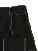 遠坂リンモデルのタイトスカート。