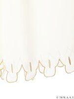 セイバーモデルのシフォンスカート。