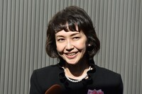 賀来千香子