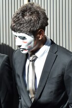 樽美酒研二（ゴールデンボンバー）