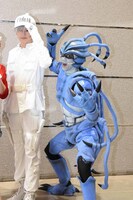 左から白血球（好中球）役の和田雅成、肺炎球菌役の馬場良馬。