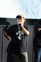 脚本の真辺克彦。