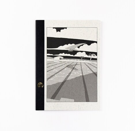 ツバメノートとのコラボグッズ。