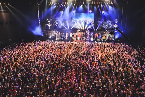 「ヒプノシスマイク -Division Rap Battle- 3rd LIVE@オダイバ《韻踏闘技大會》」より。（撮影：粂井健太）